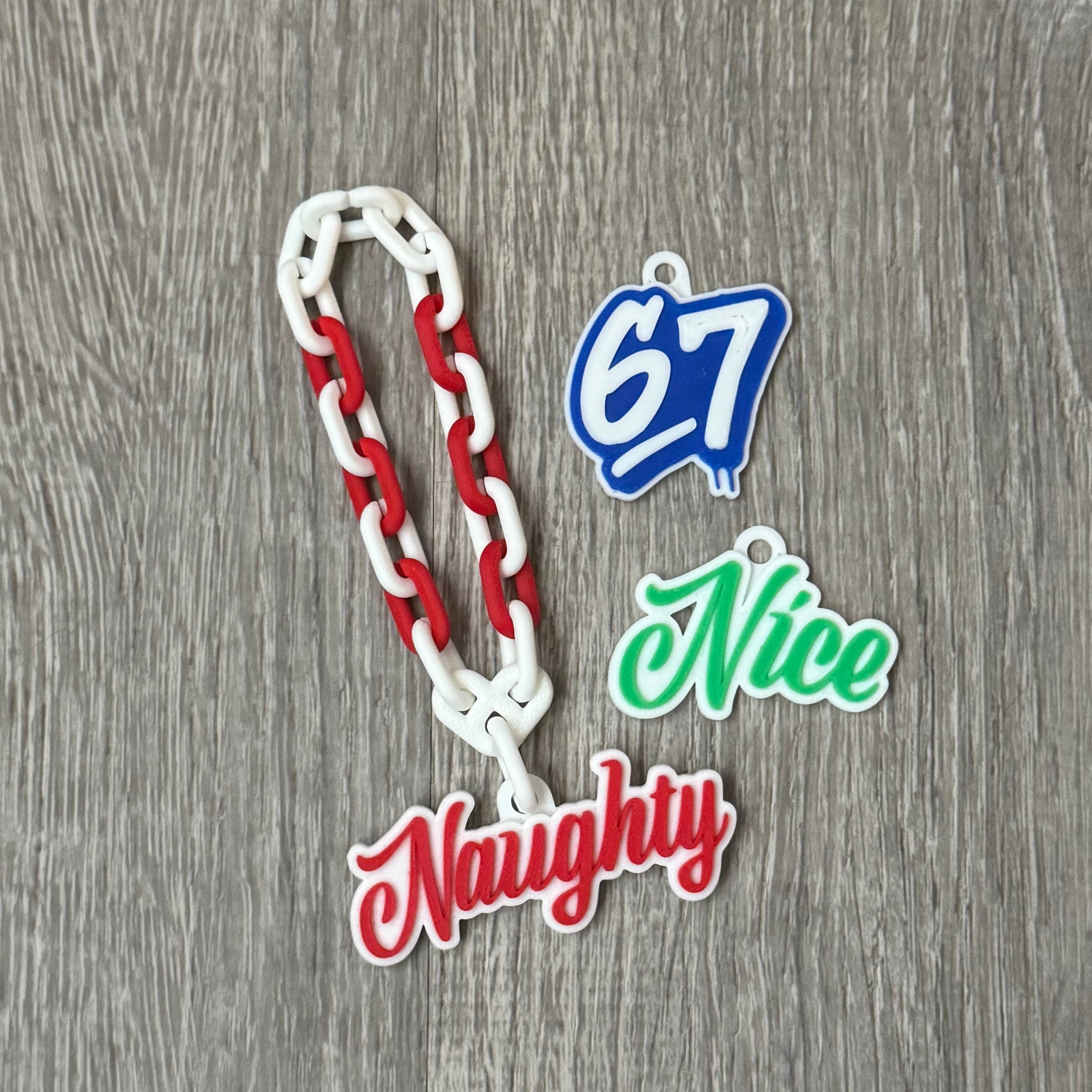 Elf on the Shelf Hype Chain + Pendant Set